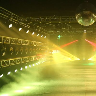 Luz de Festa DJ 37*10W RGBW Quad 4 em 1 LED Moving Head Wash Zoom